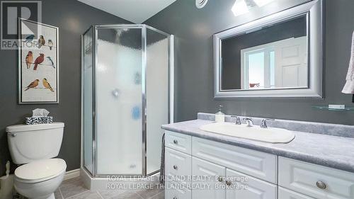 8846 Timberwood Trail, Lambton Shores (Grand Bend), ON - Indoor Photo Showing Bathroom