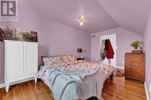 1291 Concession 2 Road, Niagara-On-The-Lake (103 - River), ON - Indoor Photo Showing Bedroom