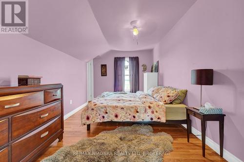 1291 Concession 2 Road, Niagara-On-The-Lake (103 - River), ON - Indoor Photo Showing Bedroom