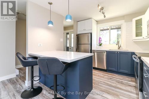 602 Tenth Street, Collingwood, ON - Indoor Photo Showing Kitchen With Upgraded Kitchen