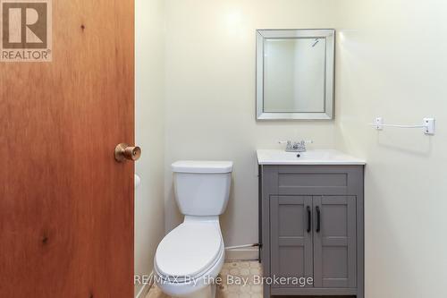 602 Tenth Street, Collingwood, ON - Indoor Photo Showing Bathroom