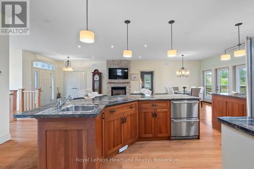 221 John Street, Minto (Harriston), ON - Indoor Photo Showing Kitchen