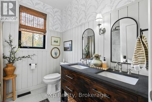 63 Regency Drive, Minto (Clifford), ON - Indoor Photo Showing Bathroom