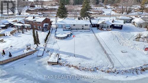 72 Willowbank Road W, Gananoque, ON - Outdoor