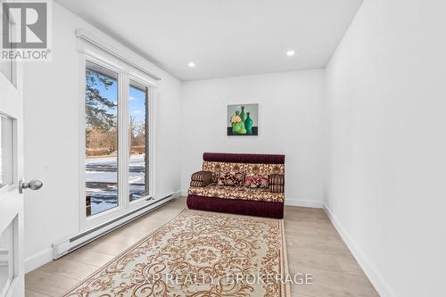 72 Willowbank Road W, Gananoque, ON - Indoor Photo Showing Other Room