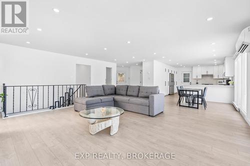 72 Willowbank Road W, Gananoque, ON - Indoor Photo Showing Living Room