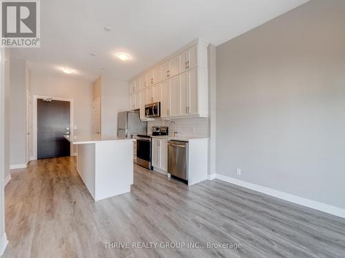 632 - 102 Grovewood Common, Oakville, ON - Indoor Photo Showing Kitchen With Stainless Steel Kitchen