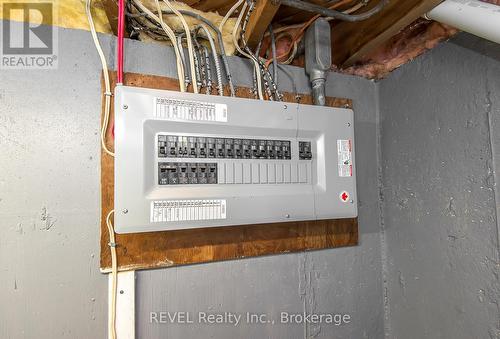 121 Forks Road, Welland (774 - Dain City), ON - Indoor Photo Showing Basement