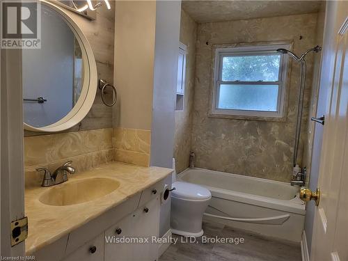 22 Willowdale Avenue, St. Catharines, ON - Indoor Photo Showing Bathroom