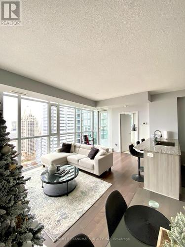 2401 - 4099 Brickstone Mews, Mississauga, ON - Indoor Photo Showing Living Room