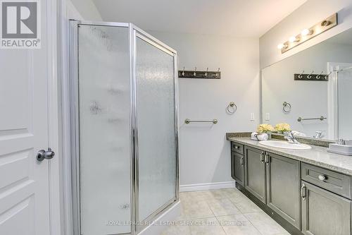 114 Vinton Road, Hamilton, ON - Indoor Photo Showing Bathroom