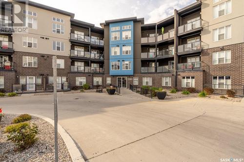 117 5301 Universal Crescent, Regina, SK - Outdoor With Facade