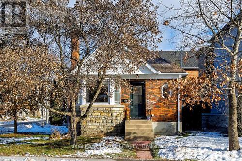 211 Mcgillivray Street, Ottawa, ON - Outdoor