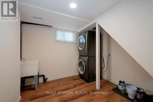 211 Mcgillivray Street, Ottawa, ON - Indoor Photo Showing Laundry Room