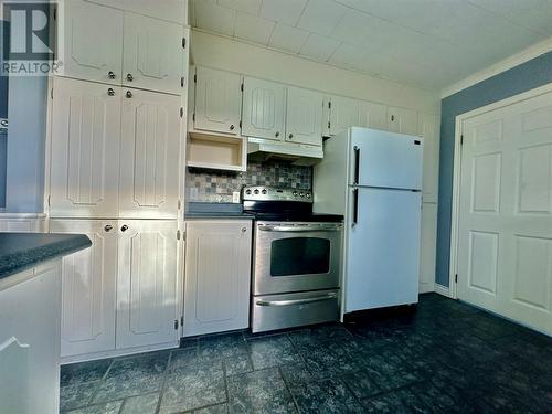 4 Ceko Place, Fortune, NL - Indoor Photo Showing Kitchen