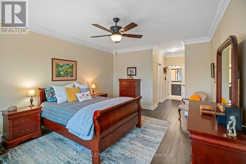 153 Michelle Court, Welland (772 - Broadway), ON - Indoor Photo Showing Bedroom