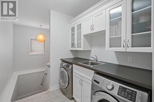 153 Michelle Court, Welland (772 - Broadway), ON - Indoor Photo Showing Laundry Room