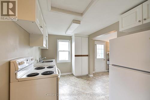 313 East Street E, Orillia, ON - Indoor Photo Showing Kitchen