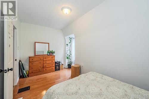 90 Neeve Street, Guelph (Two Rivers), ON - Indoor Photo Showing Bedroom