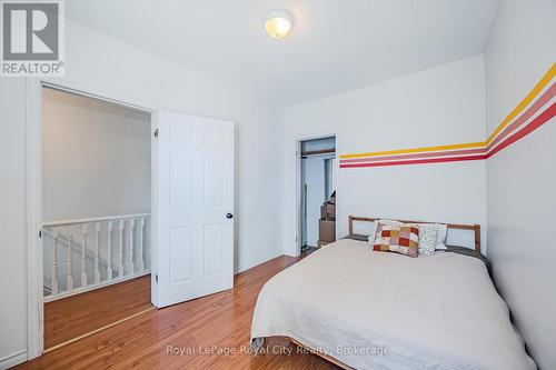 90 Neeve Street, Guelph (Two Rivers), ON - Indoor Photo Showing Bedroom