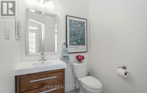 447 Harkin Place, Milton, ON - Indoor Photo Showing Bathroom