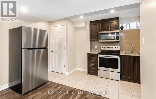 447 Harkin Place, Milton, ON - Indoor Photo Showing Kitchen With Stainless Steel Kitchen With Upgraded Kitchen