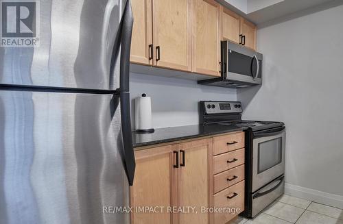 105 - 61 Clarington Boulevard N, Clarington (Bowmanville), ON - Indoor Photo Showing Kitchen