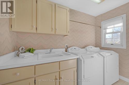 106 Fairwood Place W, Burlington (Bayview), ON - Indoor Photo Showing Laundry Room