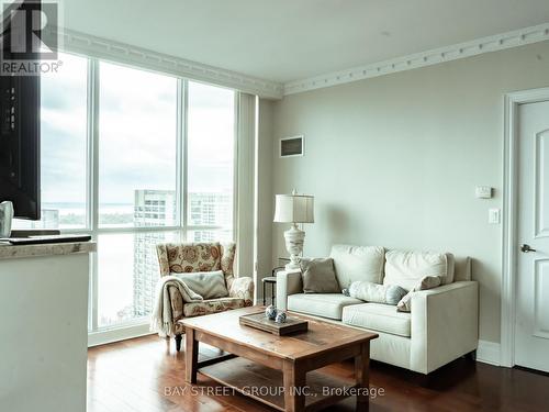 3508 - 16 Harbour Street, Toronto, ON - Indoor Photo Showing Living Room