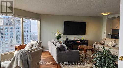 2607 - 2269 Lake Shore Boulevard W, Toronto, ON - Indoor Photo Showing Living Room