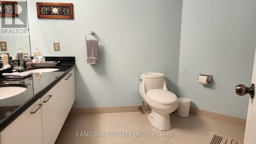 2607 - 2269 Lake Shore Boulevard W, Toronto, ON - Indoor Photo Showing Bathroom