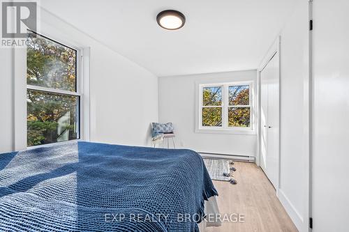 412 Main Street, Prince Edward County (Bloomfield), ON - Indoor Photo Showing Bedroom