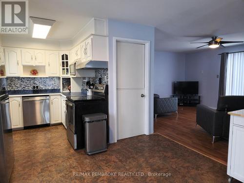 3258 Grants Settlement Road, Whitewater Region, ON - Indoor Photo Showing Kitchen