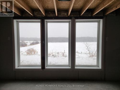 3258 Grants Settlement Road, Whitewater Region, ON - Indoor Photo Showing Other Room