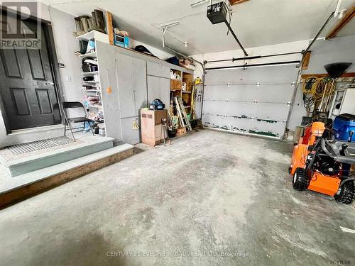 253 Crystal Crescent, Temiskaming Shores, ON - Indoor Photo Showing Garage