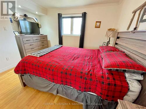 253 Crystal Crescent, Temiskaming Shores, ON - Indoor Photo Showing Bedroom