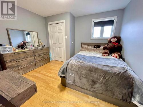 253 Crystal Crescent, Temiskaming Shores, ON - Indoor Photo Showing Bedroom