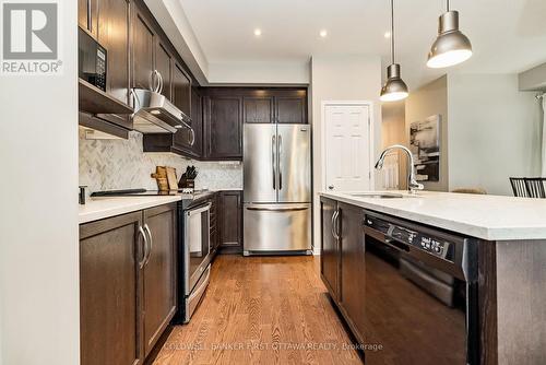 521 Rouncey Road, Ottawa, ON - Indoor Photo Showing Kitchen With Stainless Steel Kitchen With Upgraded Kitchen