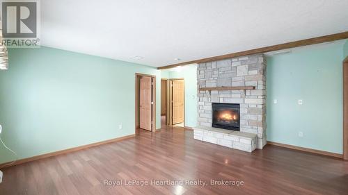 15 Cheyenne Lane, Ashfield-Colborne-Wawanosh (Colborne Twp), ON - Indoor Photo Showing Living Room With Fireplace