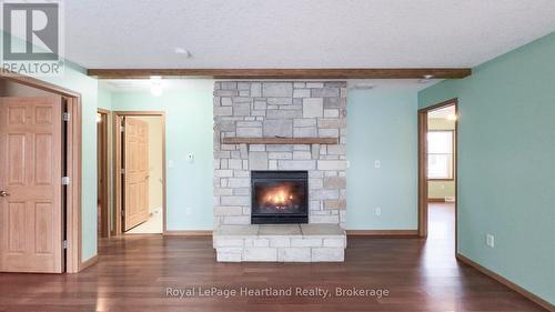 15 Cheyenne Lane, Ashfield-Colborne-Wawanosh (Colborne Twp), ON - Indoor Photo Showing Living Room With Fireplace