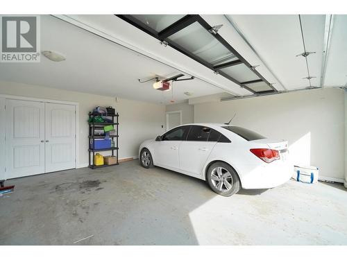 4201 Falcon Crest Drive, Merritt, BC - Indoor Photo Showing Garage