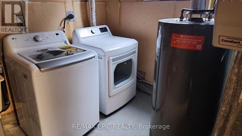 59 Portofino Court, Vaughan, ON - Indoor Photo Showing Laundry Room