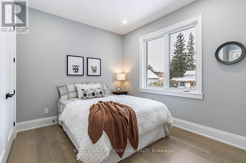 225 Sunnybrae Avenue, Innisfil, ON - Indoor Photo Showing Bedroom