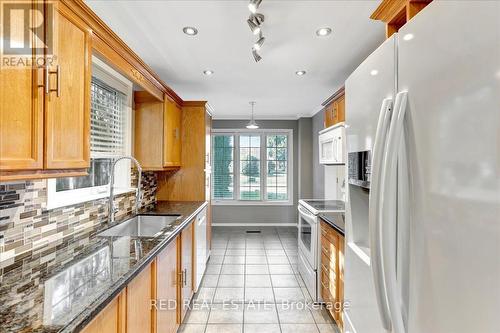 56 Knicely Road, Barrie, ON - Indoor Photo Showing Kitchen With Upgraded Kitchen