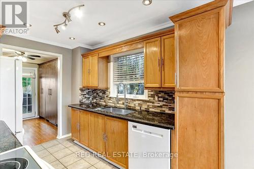 56 Knicely Road, Barrie, ON - Indoor Photo Showing Kitchen