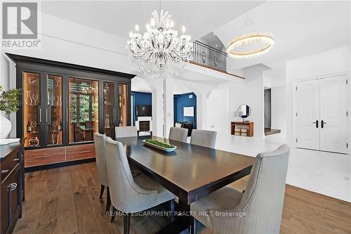 2642 Bluffs Way, Burlington, ON - Indoor Photo Showing Dining Room