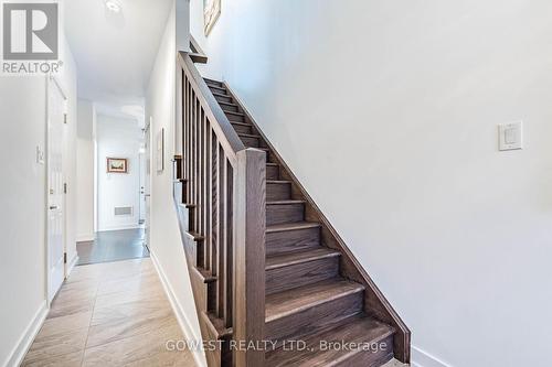 396 Belcourt Common, Oakville, ON - Indoor Photo Showing Other Room