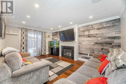 277 Centre Street N, Brampton, ON - Indoor Photo Showing Living Room With Fireplace