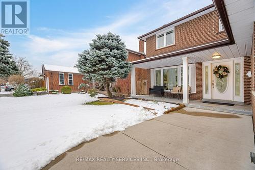 277 Centre Street N, Brampton, ON - Outdoor With Facade