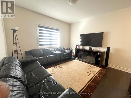 1349 Argall Court, Milton, ON - Indoor Photo Showing Living Room